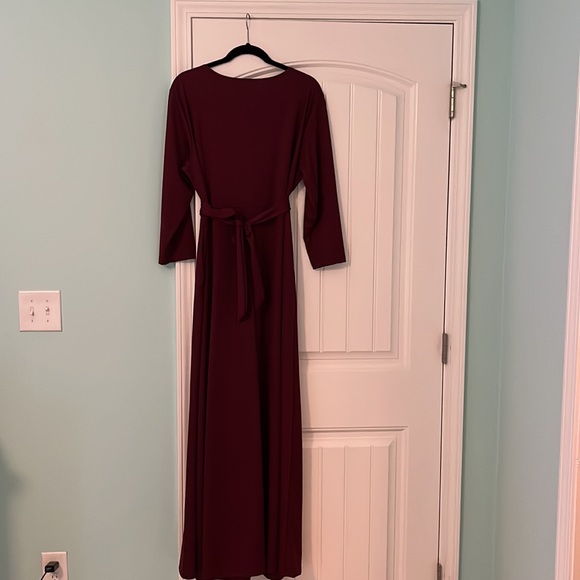 NWOT dark red long sleeve dress lightly Kiss plus size maxi dress (XXL) - Picture 6 of 7